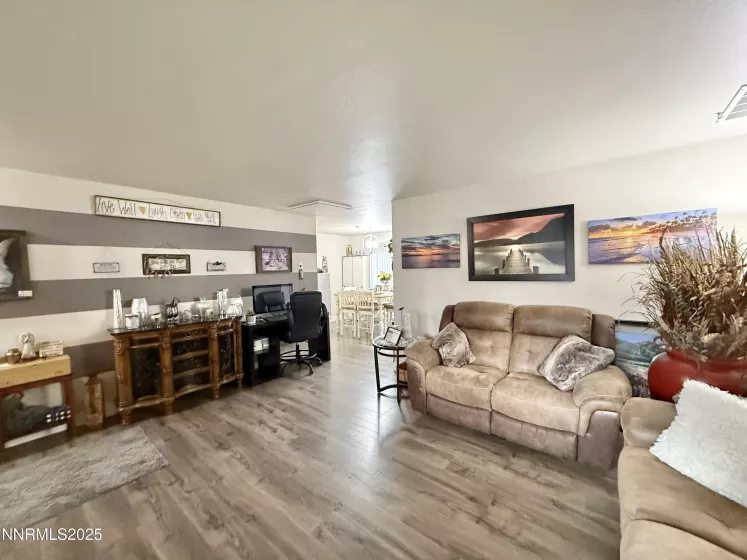 1451 Jennings, Elko, Nevada 89801, 3 Bedrooms Bedrooms, ,2 BathroomsBathrooms,Residential,Residential,Jennings,250052433