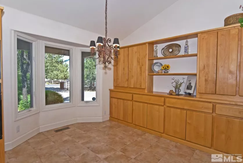 815 Kingsland, Gardnerville, Nevada 89460, 3 Bedrooms Bedrooms, ,4 BathroomsBathrooms,Residential,Residential,Kingsland,250005925
