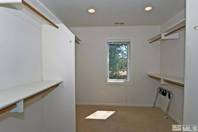 815 Kingsland, Gardnerville, Nevada 89460, 3 Bedrooms Bedrooms, ,4 BathroomsBathrooms,Residential,Residential,Kingsland,250005925