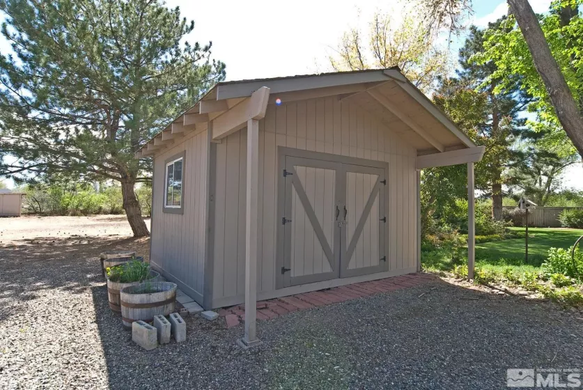 815 Kingsland, Gardnerville, Nevada 89460, 3 Bedrooms Bedrooms, ,4 BathroomsBathrooms,Residential,Residential,Kingsland,250005925