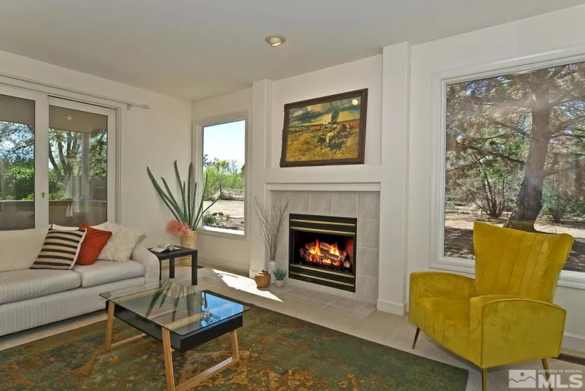 815 Kingsland, Gardnerville, Nevada 89460, 3 Bedrooms Bedrooms, ,4 BathroomsBathrooms,Residential,Residential,Kingsland,250005925