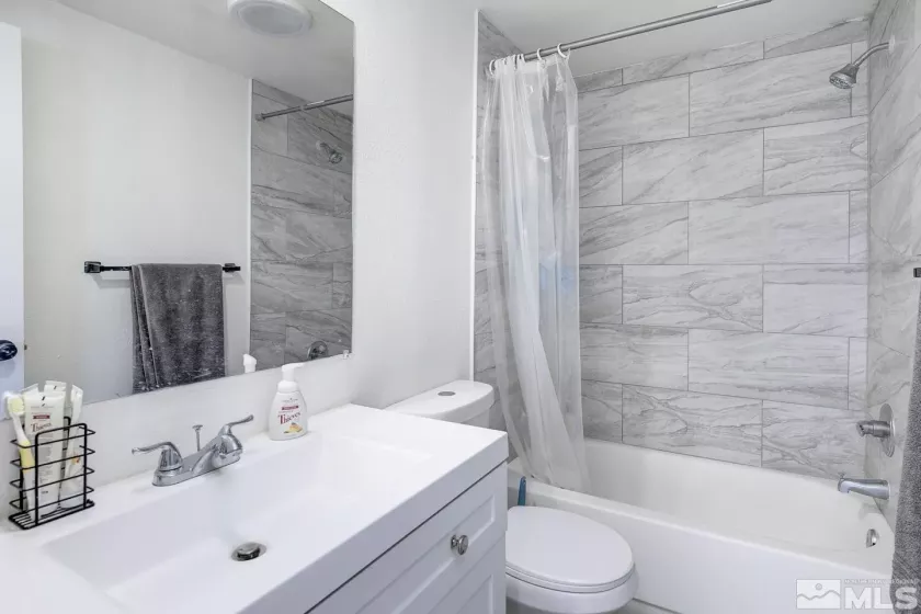 2570 Tonopah, Silver Springs, Nevada 89429, 3 Bedrooms Bedrooms, ,2 BathroomsBathrooms,Residential,Residential,Tonopah,250002145