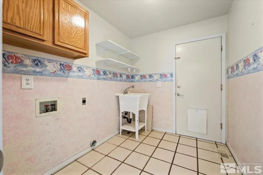 14425 Lasso, Reno, Nevada 89511, 4 Bedrooms Bedrooms, ,2 BathroomsBathrooms,Residential,Residential,Lasso,250052436