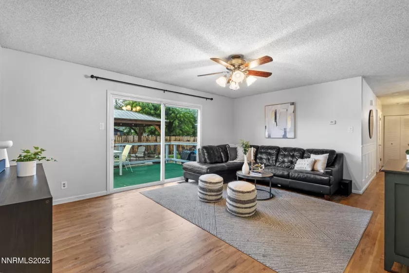 3200 Vickie, Sparks, Nevada 89431, 3 Bedrooms Bedrooms, ,2 BathroomsBathrooms,Residential,Residential,Vickie,250052442