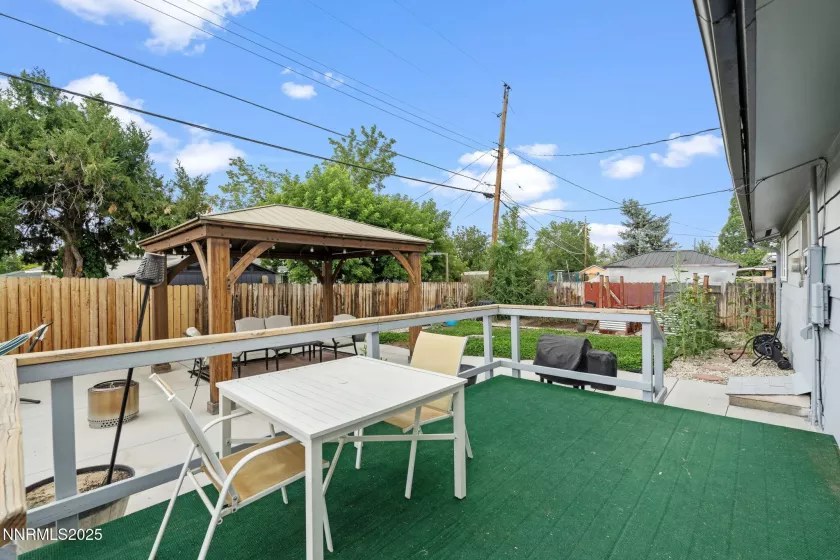 3200 Vickie, Sparks, Nevada 89431, 3 Bedrooms Bedrooms, ,2 BathroomsBathrooms,Residential,Residential,Vickie,250052442