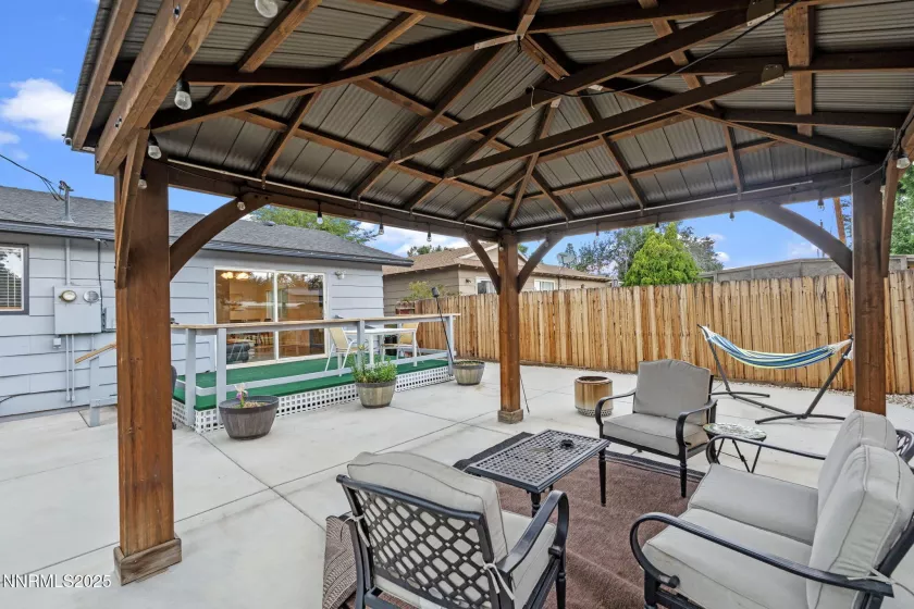 3200 Vickie, Sparks, Nevada 89431, 3 Bedrooms Bedrooms, ,2 BathroomsBathrooms,Residential,Residential,Vickie,250052442