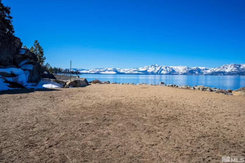 9 Lakeside Cove, Zephyr Cove, Nevada 89448, 2 Bedrooms Bedrooms, ,3 BathroomsBathrooms,Residential,Residential,Lakeside Cove,250052445