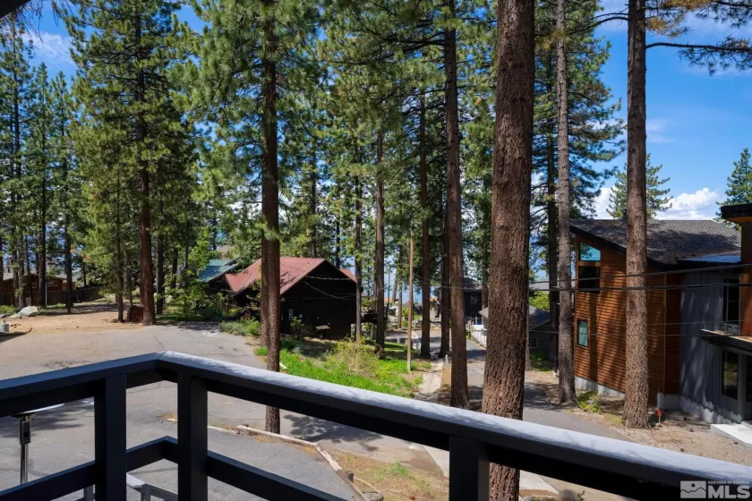 9 Lakeside Cove, Zephyr Cove, Nevada 89448, 2 Bedrooms Bedrooms, ,3 BathroomsBathrooms,Residential,Residential,Lakeside Cove,250052445