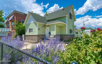 595 Mill, Reno, Nevada 89502, ,Residential Income,Residential,Mill,250052447