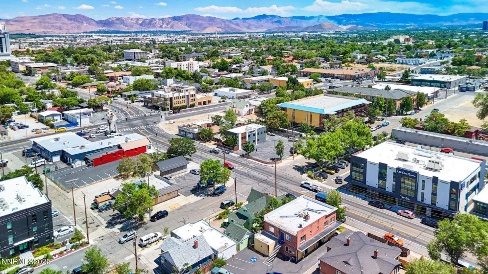 595 Mill, Reno, Nevada 89502, ,Residential Income,Residential,Mill,250052447