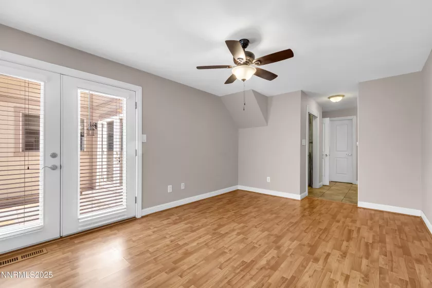 1220 Conway, Reno, Nevada 89503, 3 Bedrooms Bedrooms, ,2 BathroomsBathrooms,Residential,Residential,Conway,250052448