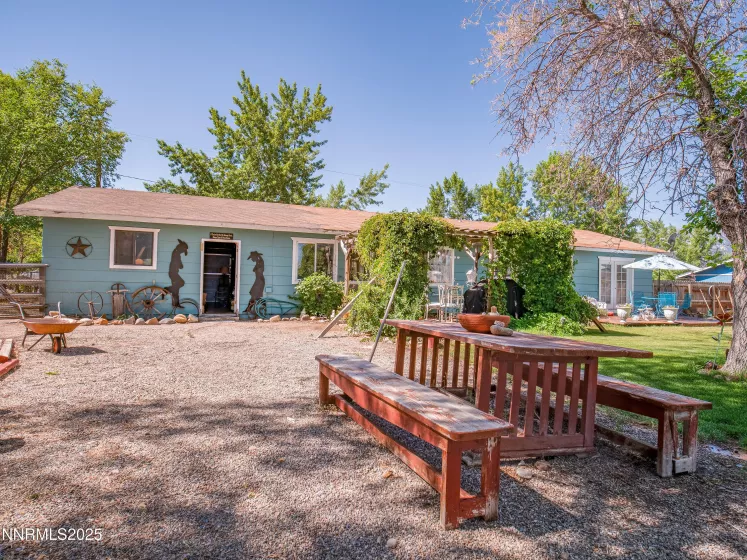 1332 Topaz, Gardnerville, Nevada 89460, 3 Bedrooms Bedrooms, ,1 BathroomBathrooms,Residential,Residential,Topaz,250052451