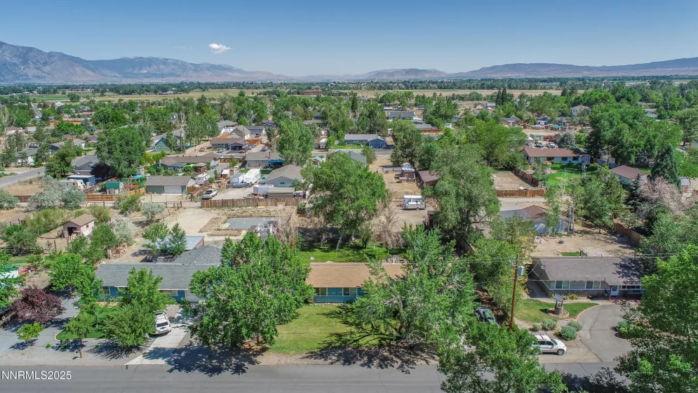 1332 Topaz, Gardnerville, Nevada 89460, 3 Bedrooms Bedrooms, ,1 BathroomBathrooms,Residential,Residential,Topaz,250052451