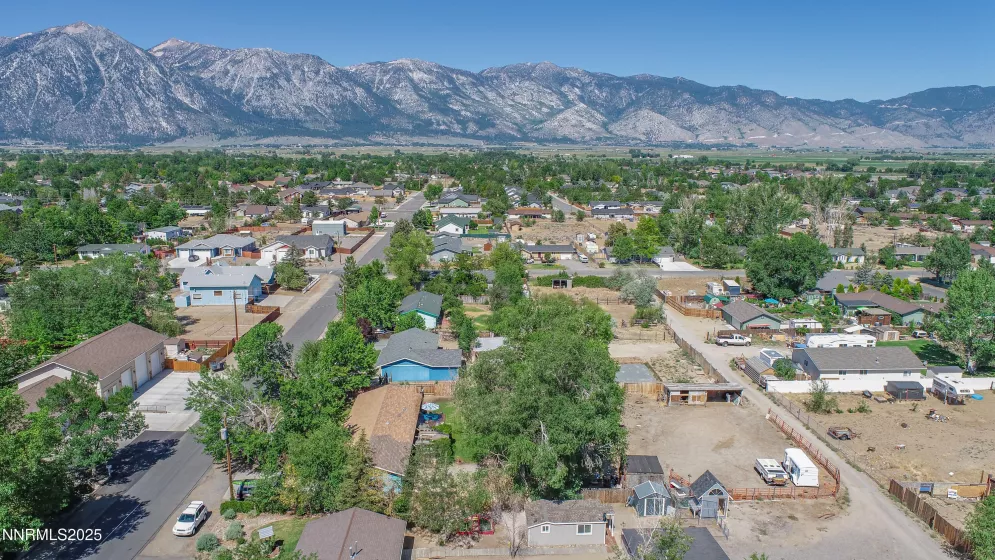 1332 Topaz, Gardnerville, Nevada 89460, 3 Bedrooms Bedrooms, ,1 BathroomBathrooms,Residential,Residential,Topaz,250052451