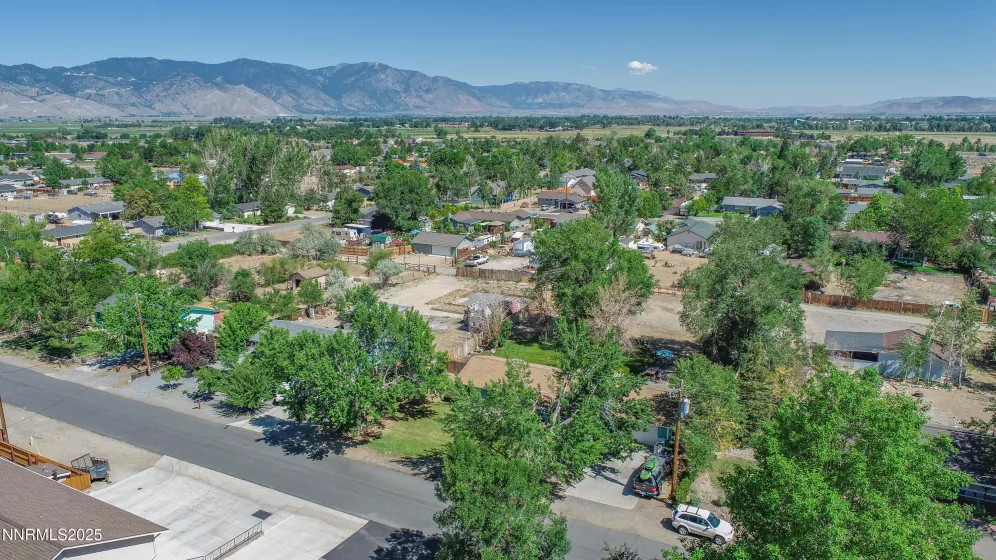 1332 Topaz, Gardnerville, Nevada 89460, 3 Bedrooms Bedrooms, ,1 BathroomBathrooms,Residential,Residential,Topaz,250052451