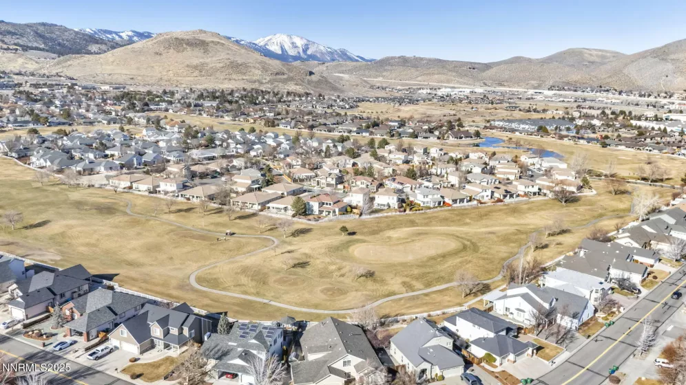Neighborhood/Golf Course