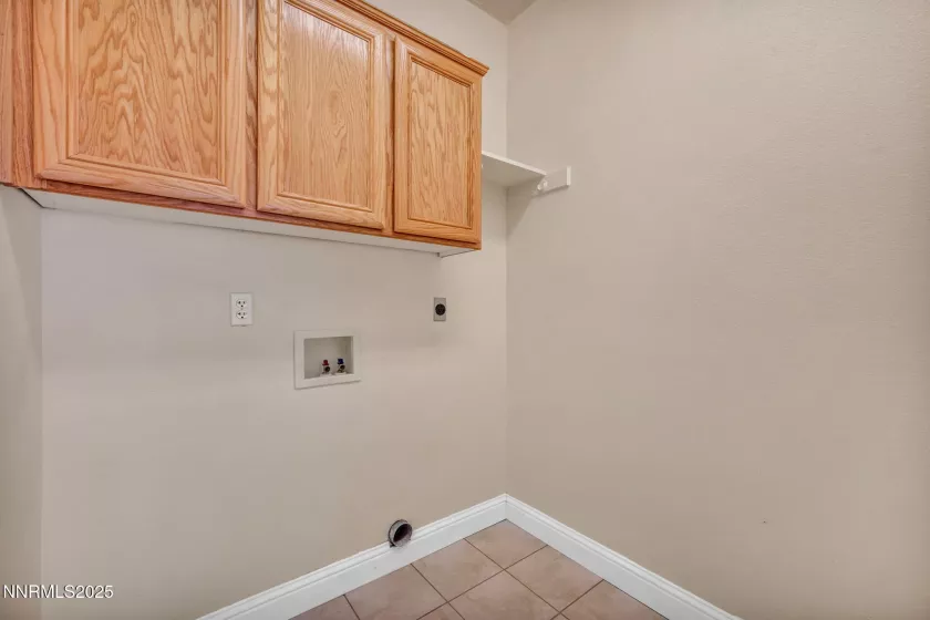 7449 Ambush, Sparks, Nevada 89436, 4 Bedrooms Bedrooms, ,2 BathroomsBathrooms,Residential,Residential,Ambush,250052456