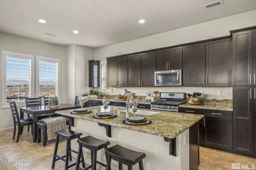 1810 Heavenly View, Reno, Nevada 89523, 4 Bedrooms Bedrooms, ,4 BathroomsBathrooms,Residential Lease,Manufactured,Heavenly View,250052458