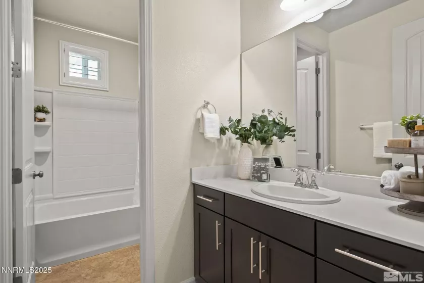 1810 Heavenly View, Reno, Nevada 89523, 4 Bedrooms Bedrooms, ,4 BathroomsBathrooms,Residential Lease,Manufactured,Heavenly View,250052458