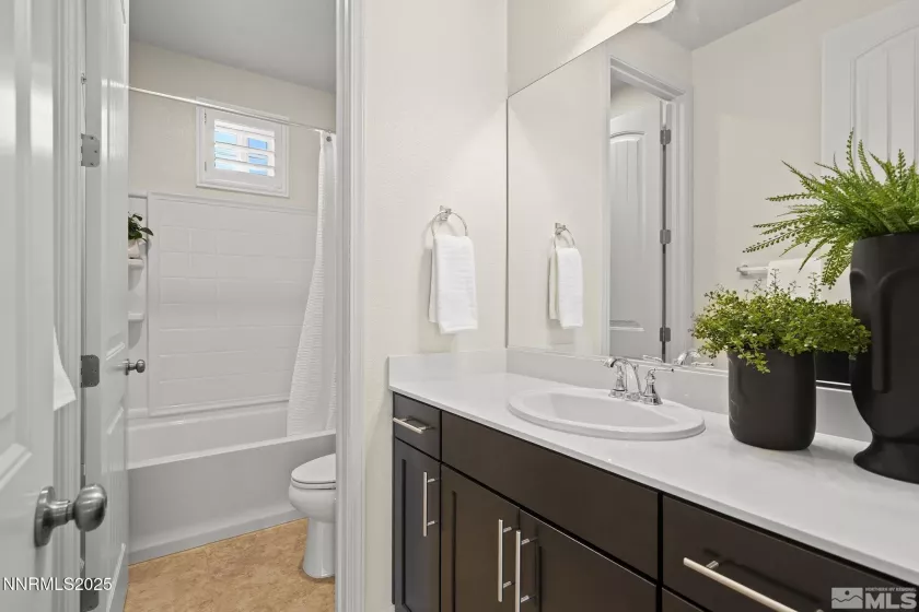 1810 Heavenly View, Reno, Nevada 89523, 4 Bedrooms Bedrooms, ,4 BathroomsBathrooms,Residential Lease,Manufactured,Heavenly View,250052458