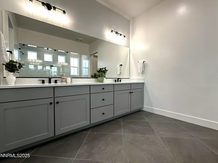 5454 Side Saddle, Reno, Nevada 89511, 4 Bedrooms Bedrooms, ,5 BathroomsBathrooms,Residential,Residential,Side Saddle,250052460