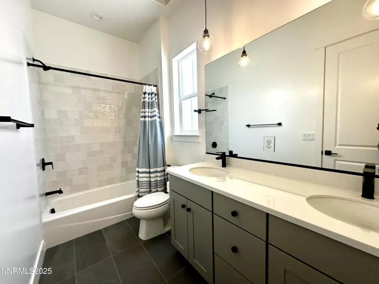 5454 Side Saddle, Reno, Nevada 89511, 4 Bedrooms Bedrooms, ,5 BathroomsBathrooms,Residential,Residential,Side Saddle,250052460
