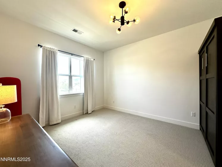 4th Bedroom with En-Suite Bath
