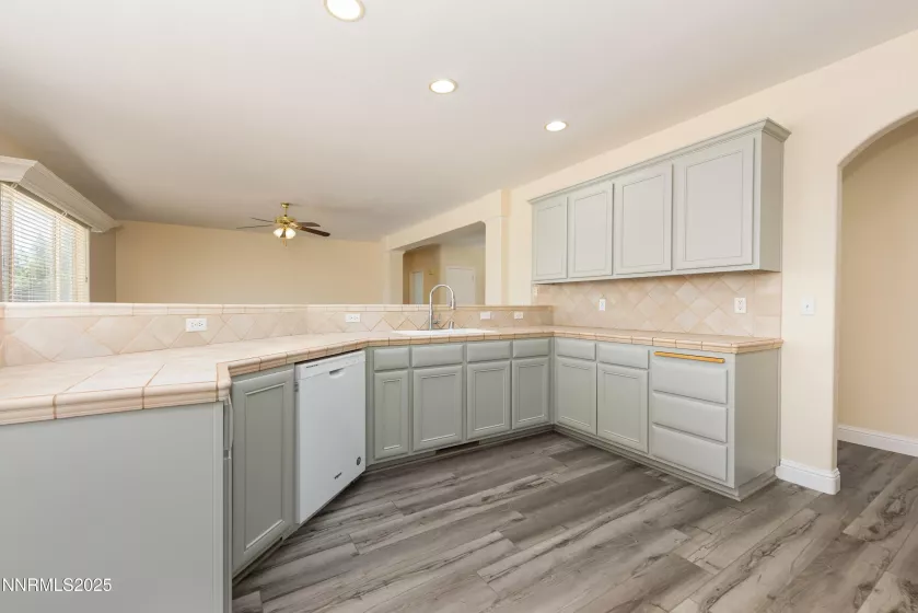 2963 Hot Springs, Minden, Nevada 89423, 3 Bedrooms Bedrooms, ,2 BathroomsBathrooms,Residential,Residential,Hot Springs,250052464