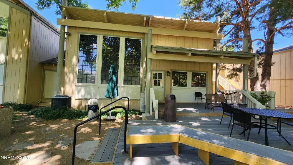 2300 Dickerson, Reno, Nevada 89503, 2 Bedrooms Bedrooms, ,2 BathroomsBathrooms,Residential,Residential,Dickerson,250052462