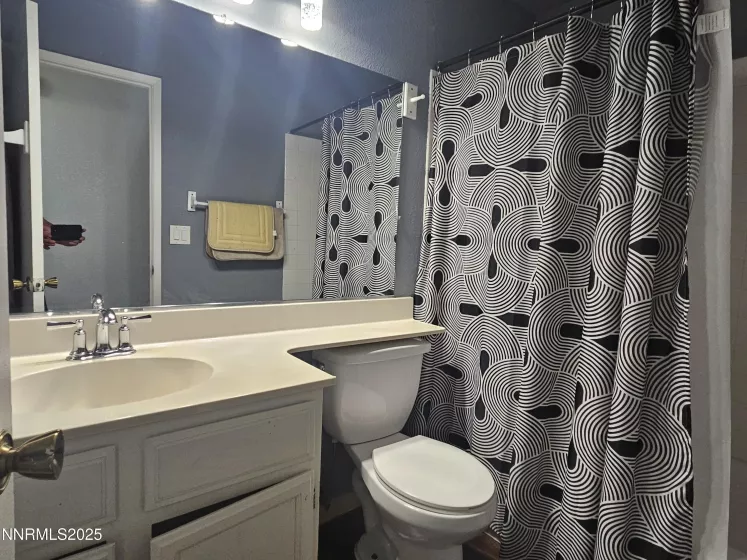 2255 Rockdale, Sparks, Nevada 89434, 3 Bedrooms Bedrooms, ,2 BathroomsBathrooms,Residential,Residential,Rockdale,250052468