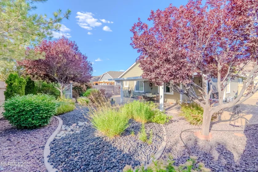 10139 Cascade Falls, Reno, Nevada 89521, 3 Bedrooms Bedrooms, ,2 BathroomsBathrooms,Residential,Residential,Cascade Falls,250052470