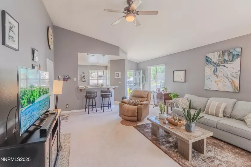 10139 Cascade Falls, Reno, Nevada 89521, 3 Bedrooms Bedrooms, ,2 BathroomsBathrooms,Residential,Residential,Cascade Falls,250052470
