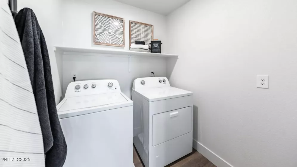4356 Country Flats, Sparks, Nevada 89436, 4 Bedrooms Bedrooms, ,3 BathroomsBathrooms,Residential,Residential,Country Flats,250052475