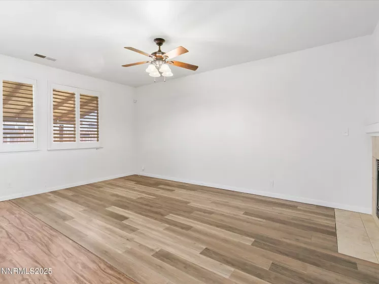 1616 Laverder, Fernley, Nevada 89408, 3 Bedrooms Bedrooms, ,2 BathroomsBathrooms,Residential,Residential,Laverder,250052476