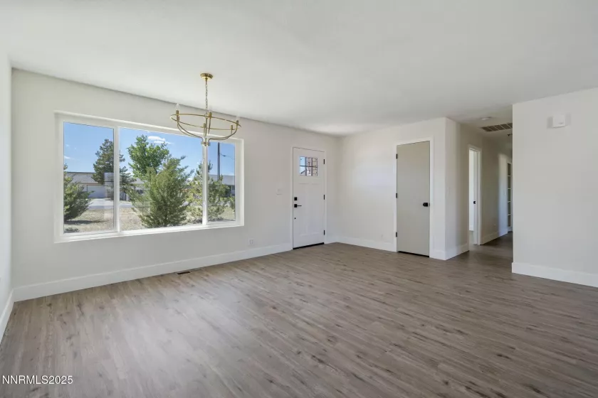 684 Carson River, Fallon, Nevada 89406, 3 Bedrooms Bedrooms, ,2 BathroomsBathrooms,Residential,Residential,Carson River,250052480