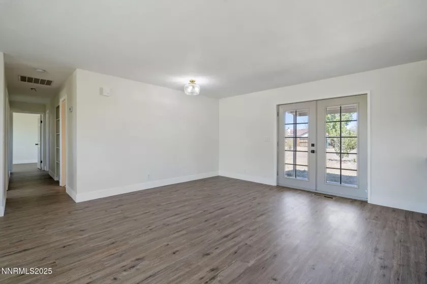 684 Carson River, Fallon, Nevada 89406, 3 Bedrooms Bedrooms, ,2 BathroomsBathrooms,Residential,Residential,Carson River,250052480