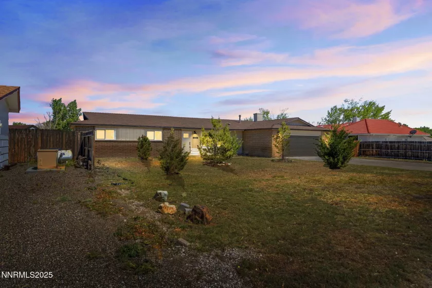 684 Carson River, Fallon, Nevada 89406, 3 Bedrooms Bedrooms, ,2 BathroomsBathrooms,Residential,Residential,Carson River,250052480
