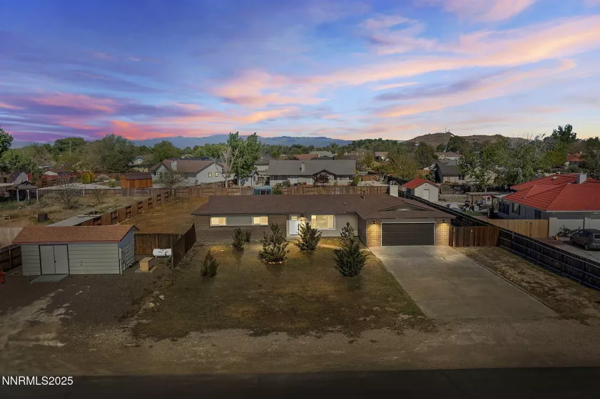 684 Carson River, Fallon, Nevada 89406, 3 Bedrooms Bedrooms, ,2 BathroomsBathrooms,Residential,Residential,Carson River,250052480