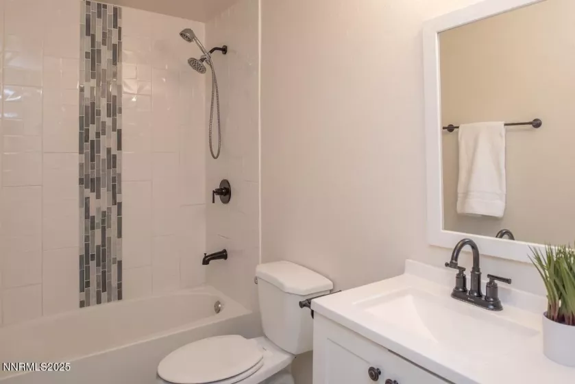 875 Camino Real, Sparks, Nevada 89434, 3 Bedrooms Bedrooms, ,2 BathroomsBathrooms,Residential,Residential,Camino Real,250052483