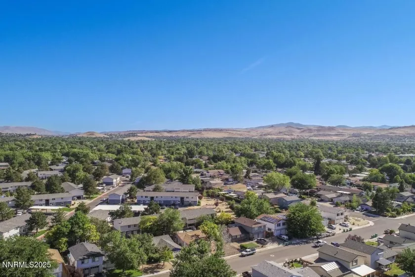 875 Camino Real, Sparks, Nevada 89434, 3 Bedrooms Bedrooms, ,2 BathroomsBathrooms,Residential,Residential,Camino Real,250052483