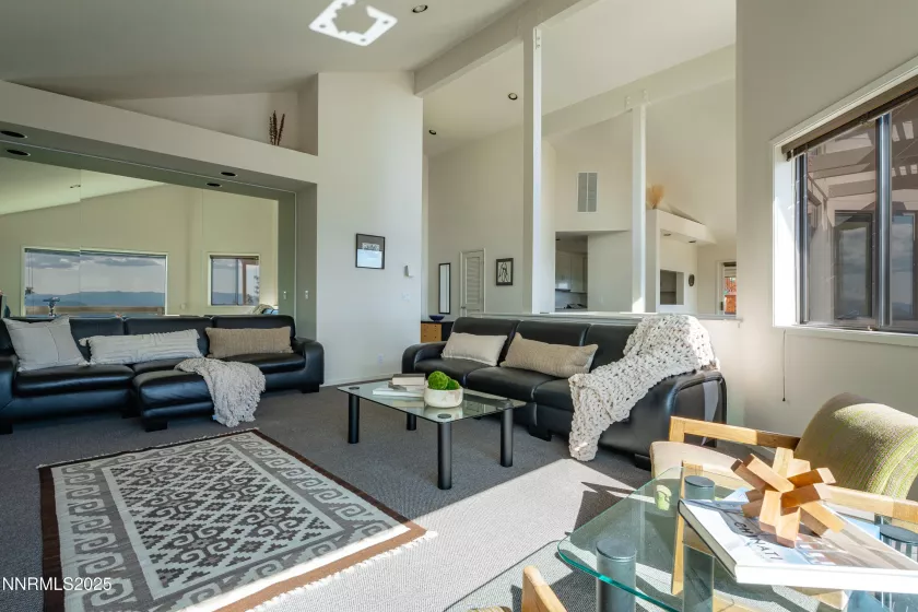 1459 Glarus, Incline Village, Nevada 89451, 4 Bedrooms Bedrooms, ,4 BathroomsBathrooms,Residential,Residential,Glarus,250052490