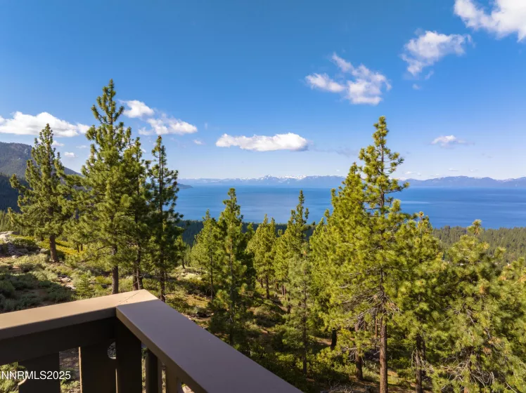 1459 Glarus, Incline Village, Nevada 89451, 4 Bedrooms Bedrooms, ,4 BathroomsBathrooms,Residential,Residential,Glarus,250052490