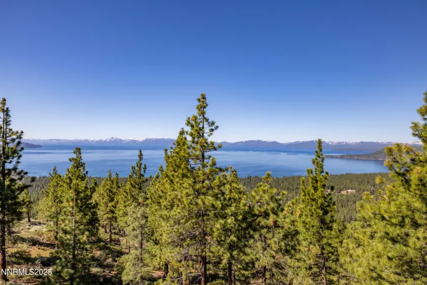 1459 Glarus, Incline Village, Nevada 89451, 4 Bedrooms Bedrooms, ,4 BathroomsBathrooms,Residential,Residential,Glarus,250052490