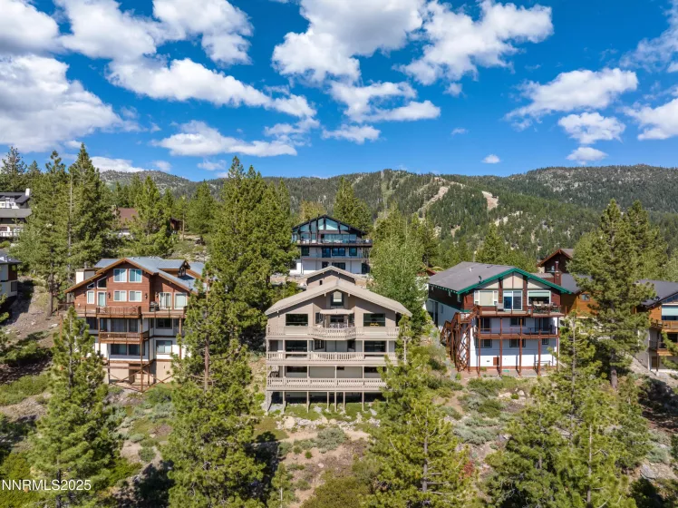 1459 Glarus, Incline Village, Nevada 89451, 4 Bedrooms Bedrooms, ,4 BathroomsBathrooms,Residential,Residential,Glarus,250052490
