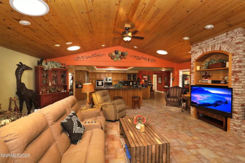 775 Foothill, Gardnerville, Nevada 89460, 7 Bedrooms Bedrooms, ,7 BathroomsBathrooms,Residential,Residential,Foothill,250052491