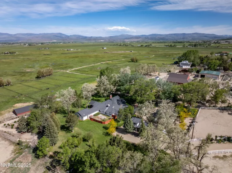 775 Foothill, Gardnerville, Nevada 89460, 7 Bedrooms Bedrooms, ,7 BathroomsBathrooms,Residential,Residential,Foothill,250052491