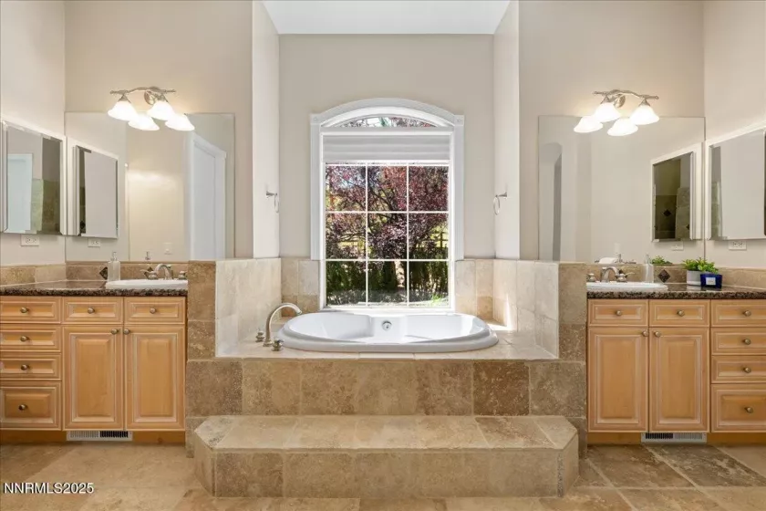 4990 Mountainshyre, Reno, Nevada 89519, 4 Bedrooms Bedrooms, ,4 BathroomsBathrooms,Residential,Residential,Mountainshyre,250052493