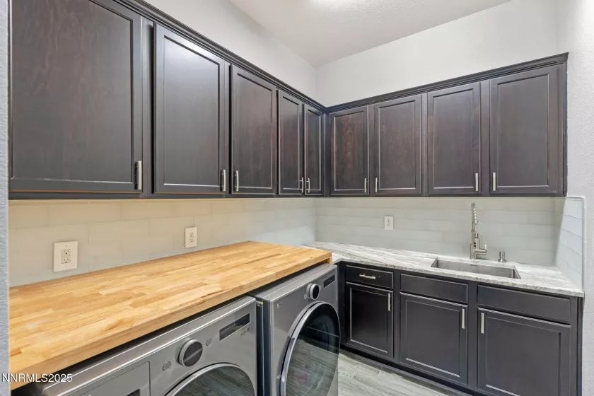 9435 Stony Hill, Reno, Nevada 89521, 5 Bedrooms Bedrooms, ,4 BathroomsBathrooms,Residential,Residential,Stony Hill,250052494