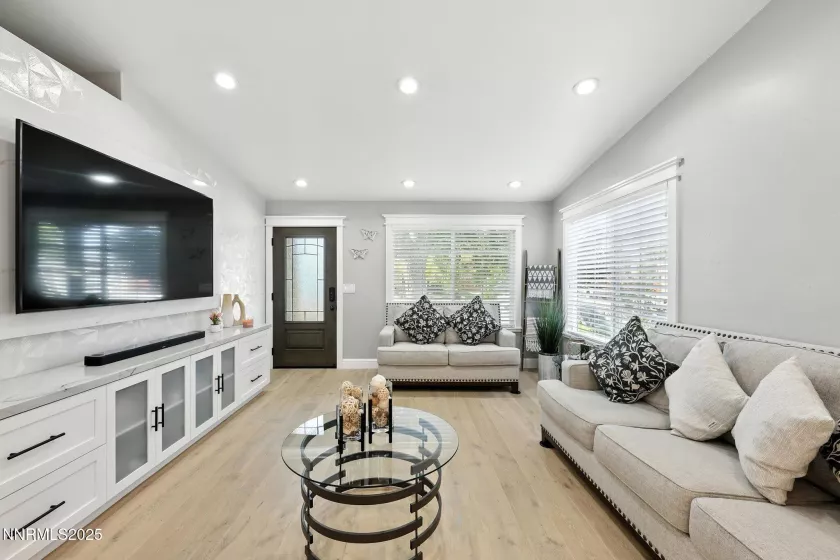 5863 Foggy, Sun Valley, Nevada 89433, 3 Bedrooms Bedrooms, ,2 BathroomsBathrooms,Residential,Residential,Foggy,250052500