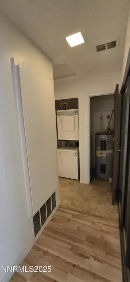 2111 Roundhouse, Sparks, Nevada 89431, 1 Bedroom Bedrooms, ,1 BathroomBathrooms,Residential,Residential,Roundhouse,250052501